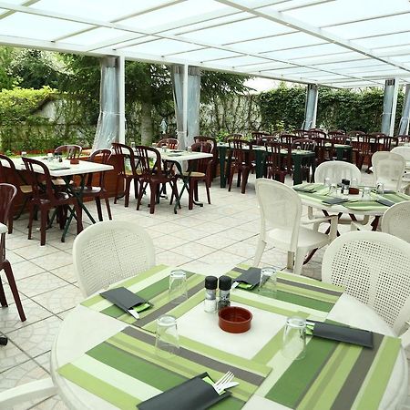 רונגיס Hotel Restaurant Maison Blanche מראה חיצוני תמונה