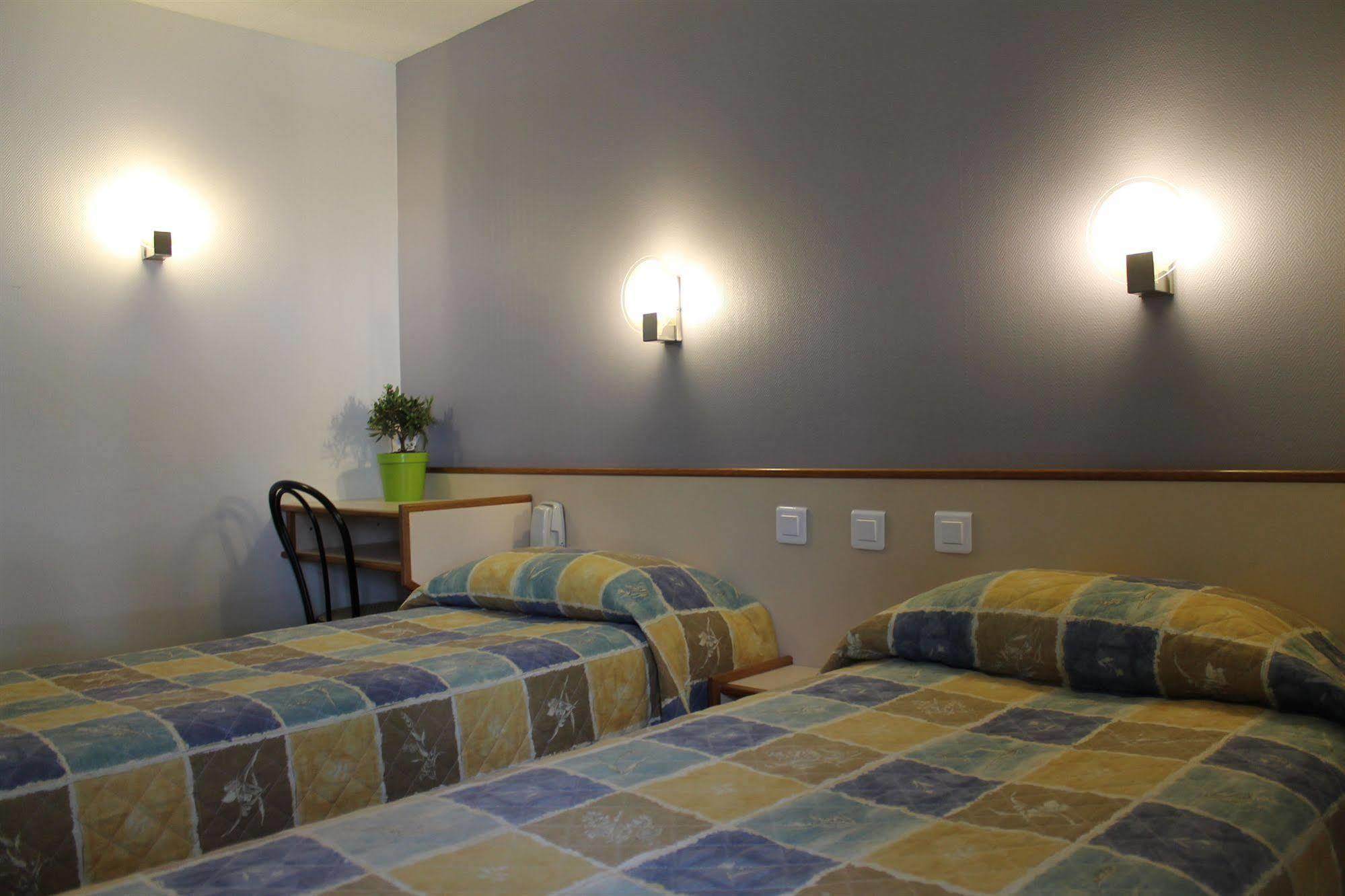 רונגיס Hotel Restaurant Maison Blanche מראה חיצוני תמונה